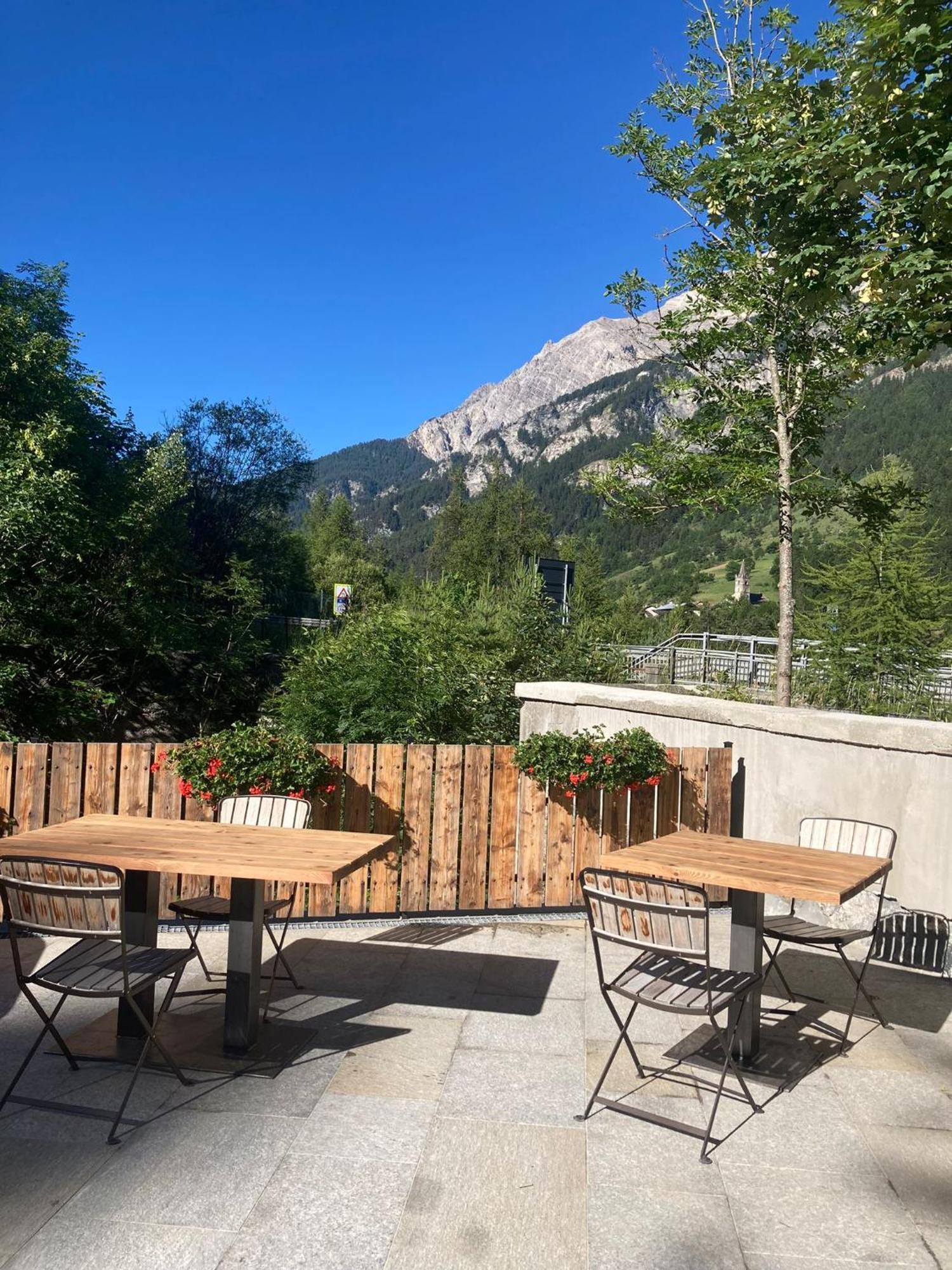 Grande Cote Room And Breakfast Cesana Torinese Exterior foto